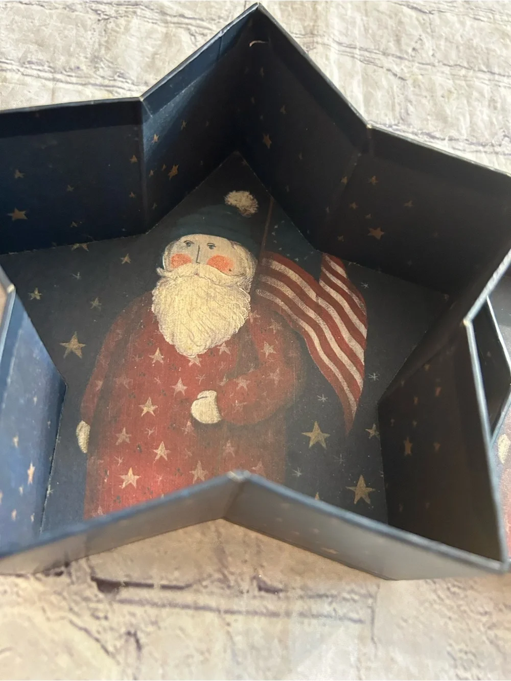 THE LINDY BOWMAN COMPANY STAR SHAPED CARDBOARD DECORATIVE FOLK ART STORAGE BOX